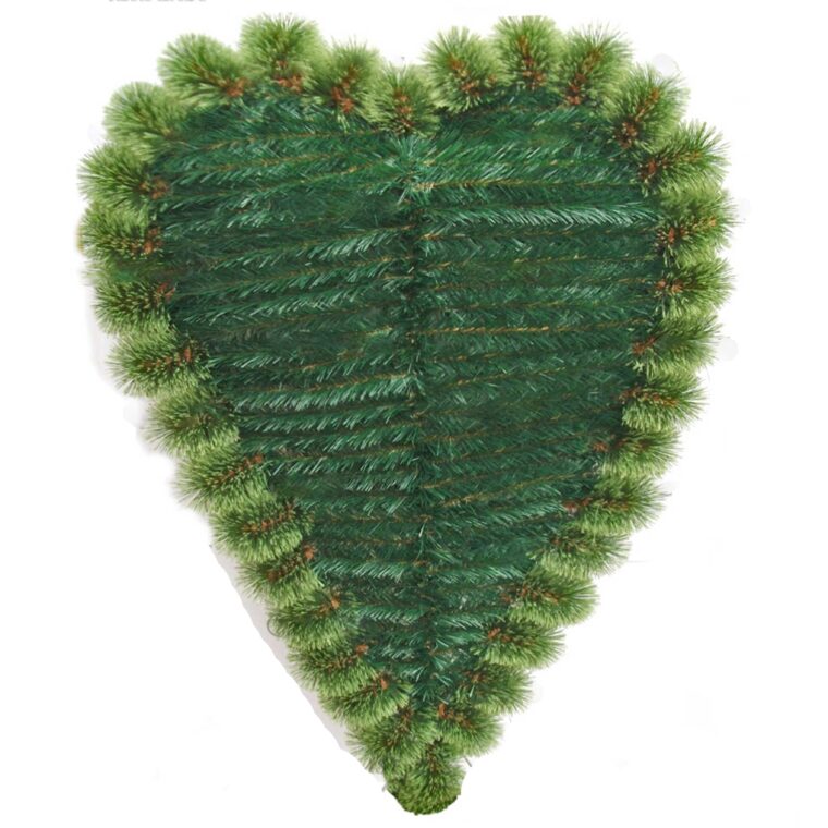 Coroana-Funerara-artificiala-din-Pin-Brad-Inima-cu-Picior-Tip-IV-cu-pin-de-10cm